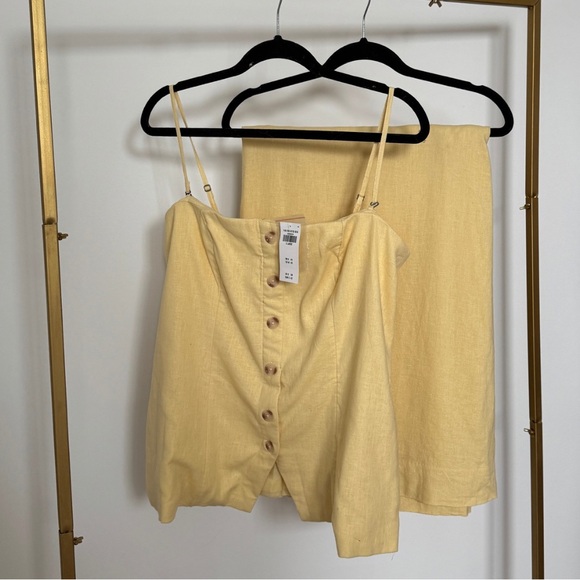 Abercrombie & Fitch Butter Yellow Set Mara Skirt & Top with Removable Straps NWT - Picture 4 of 5